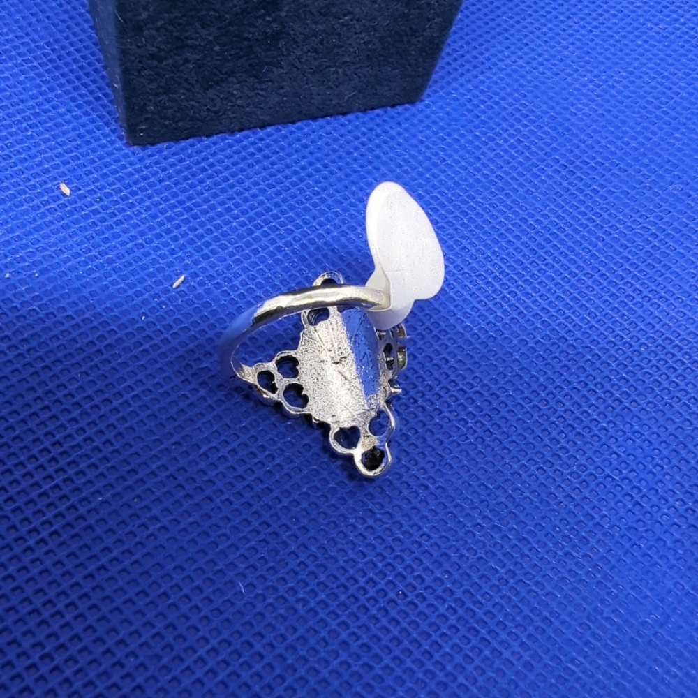 Blue Topaz Ring Filigree Silver Plated over Stainless Sz 7 New - Picture 7 of 8
